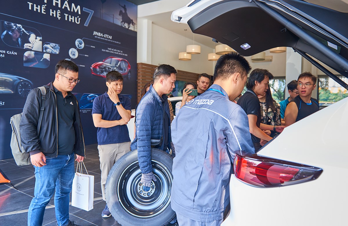 Mazda Car Care chăm sóc xe chuẩn Mazda