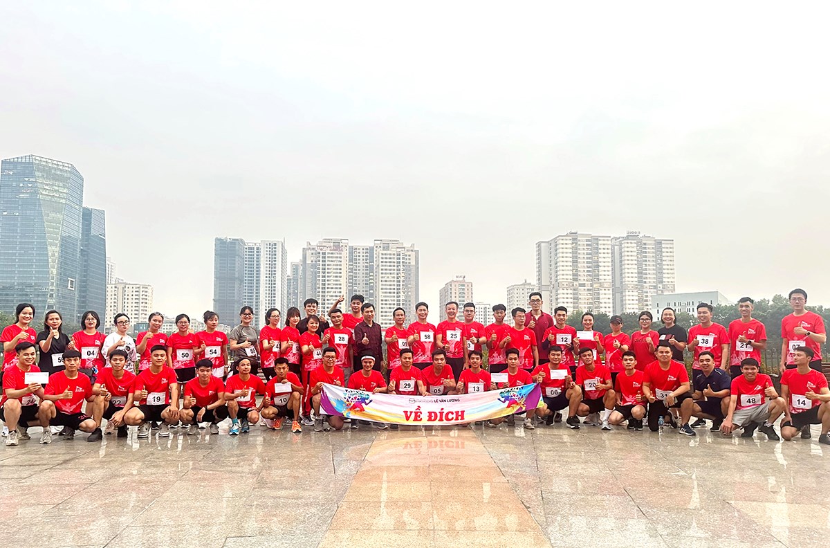 Mazda Lê Văn Lương Marathon tháng 11
