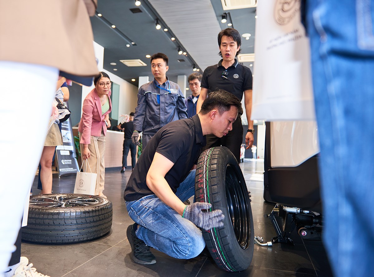 Mazda Car Care chăm sóc xe chuẩn Mazda