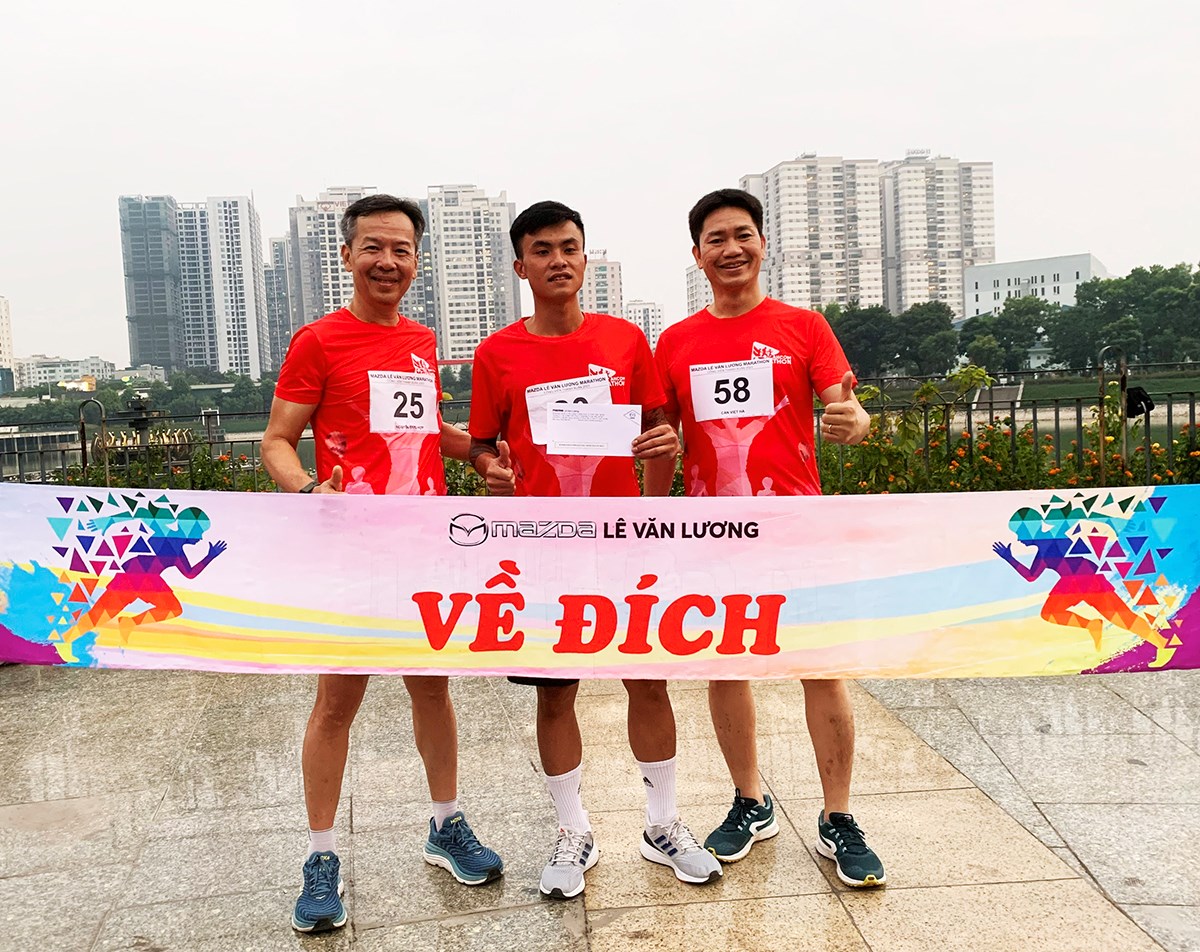 Mazda Lê Văn Lương Marathon tháng 11
