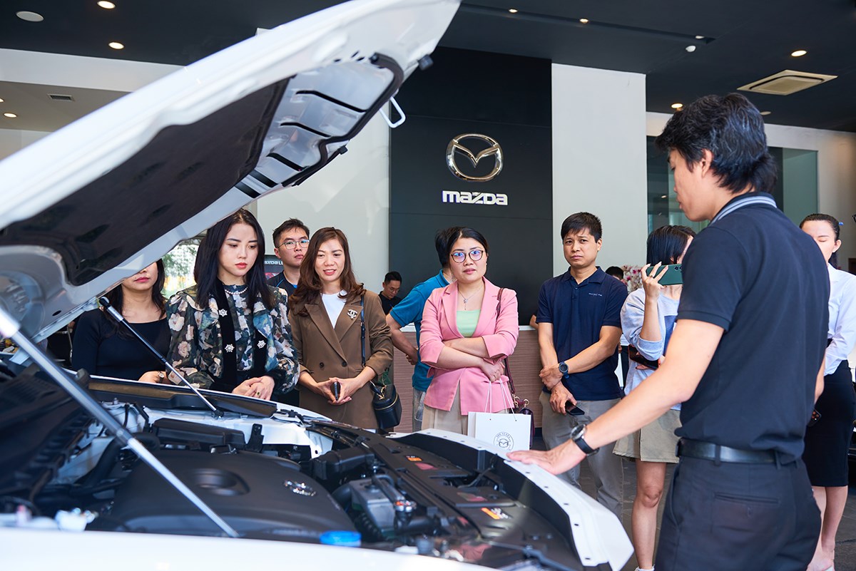 Mazda Car Care chăm sóc xe chuẩn Mazda
